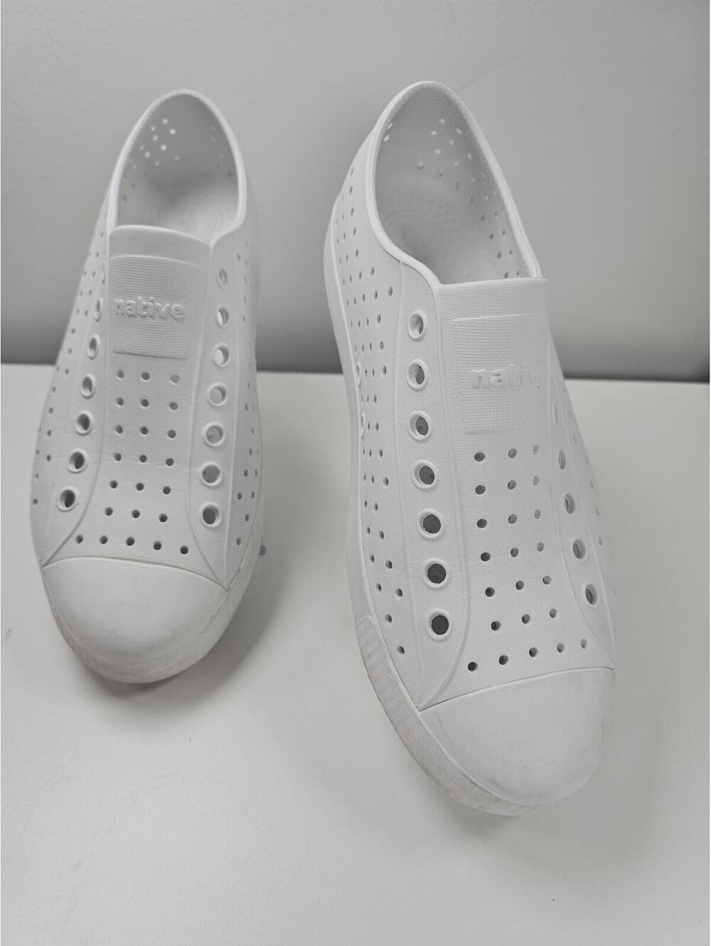 Native Jefferson White Slip-On Shoes M8 W10